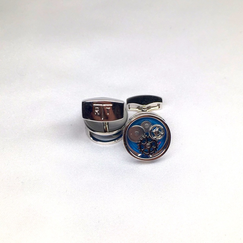 CUFF LINKS